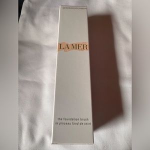 La Mer The Foundation Brush - brand new and sealed in box